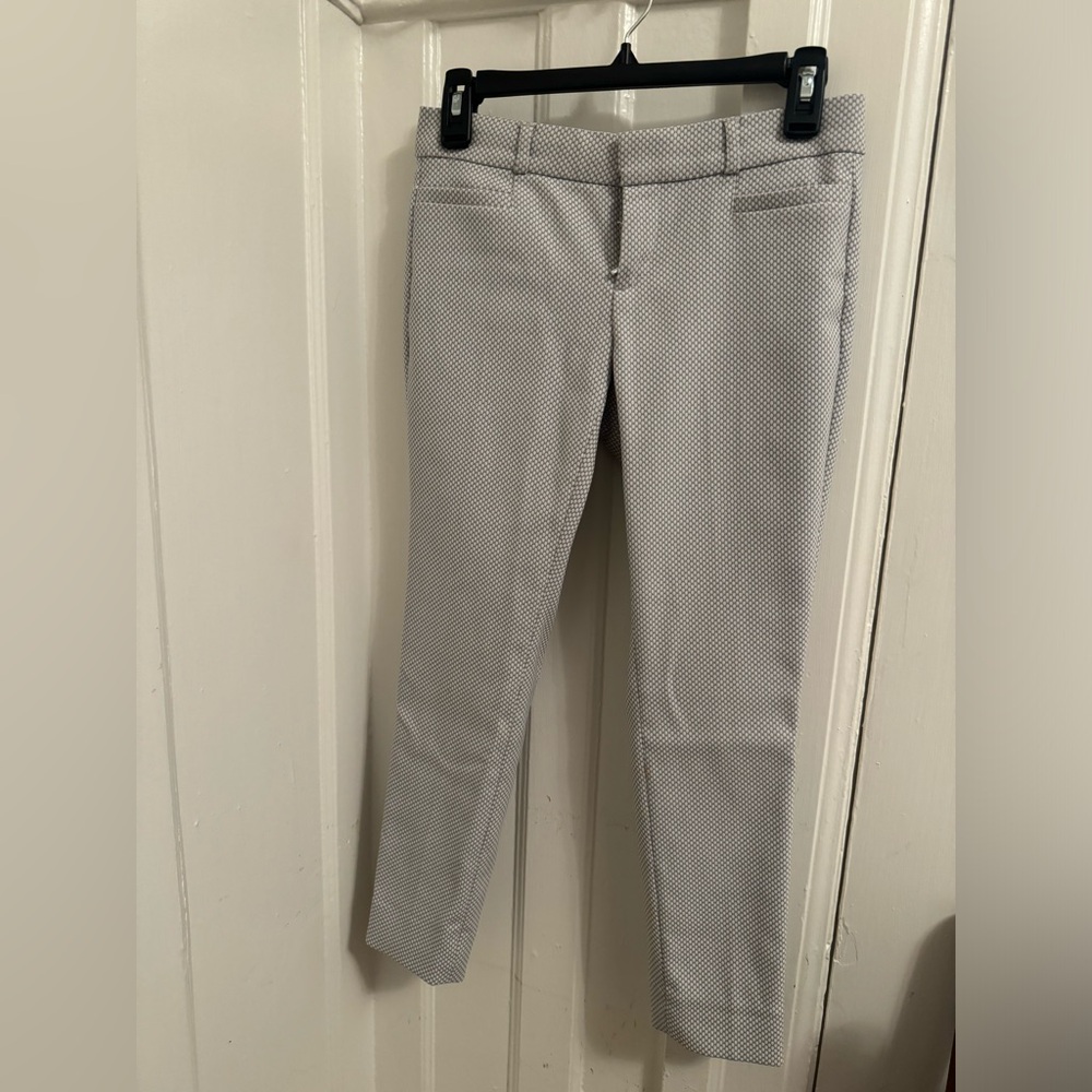 Banana Republic Sloan Fit Crop 00Petite Pants with Diamond Jacquard Pattern